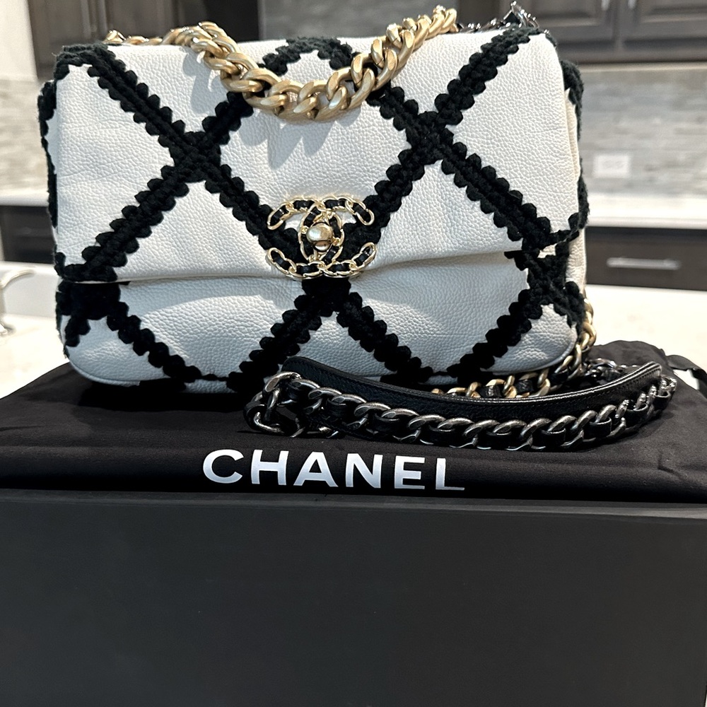 Cross body bag. Good condition